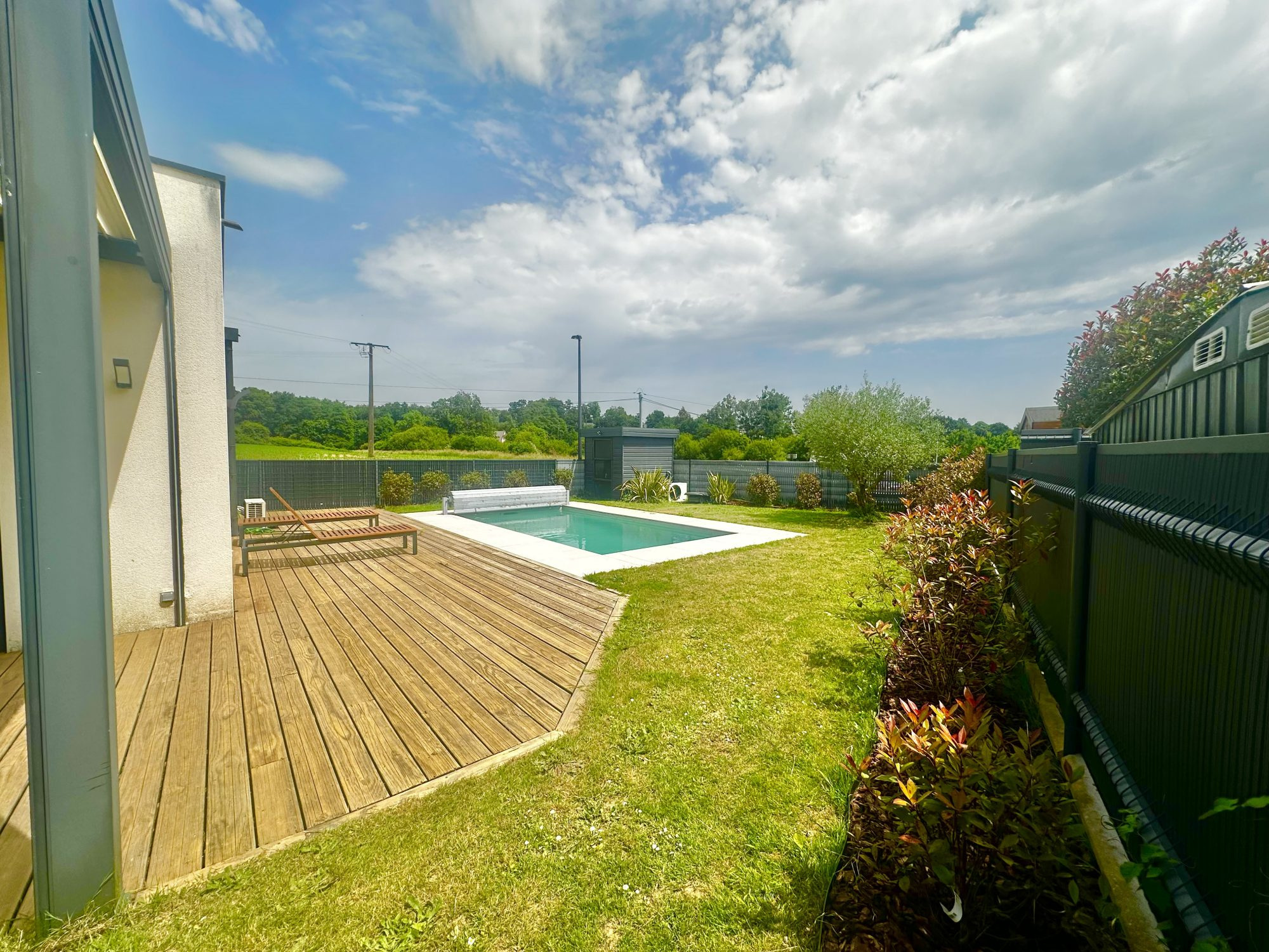 MAISON CONTEMPORAINE DE 125M2 AVEC PISCINE