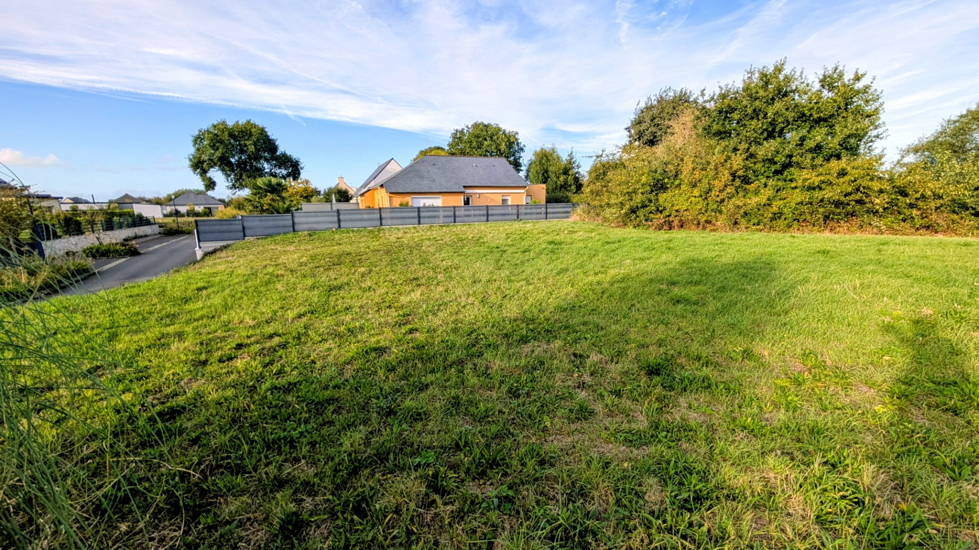 Terrain constructible à vendre à Plurien, 616 m² – photo 2 sur 4