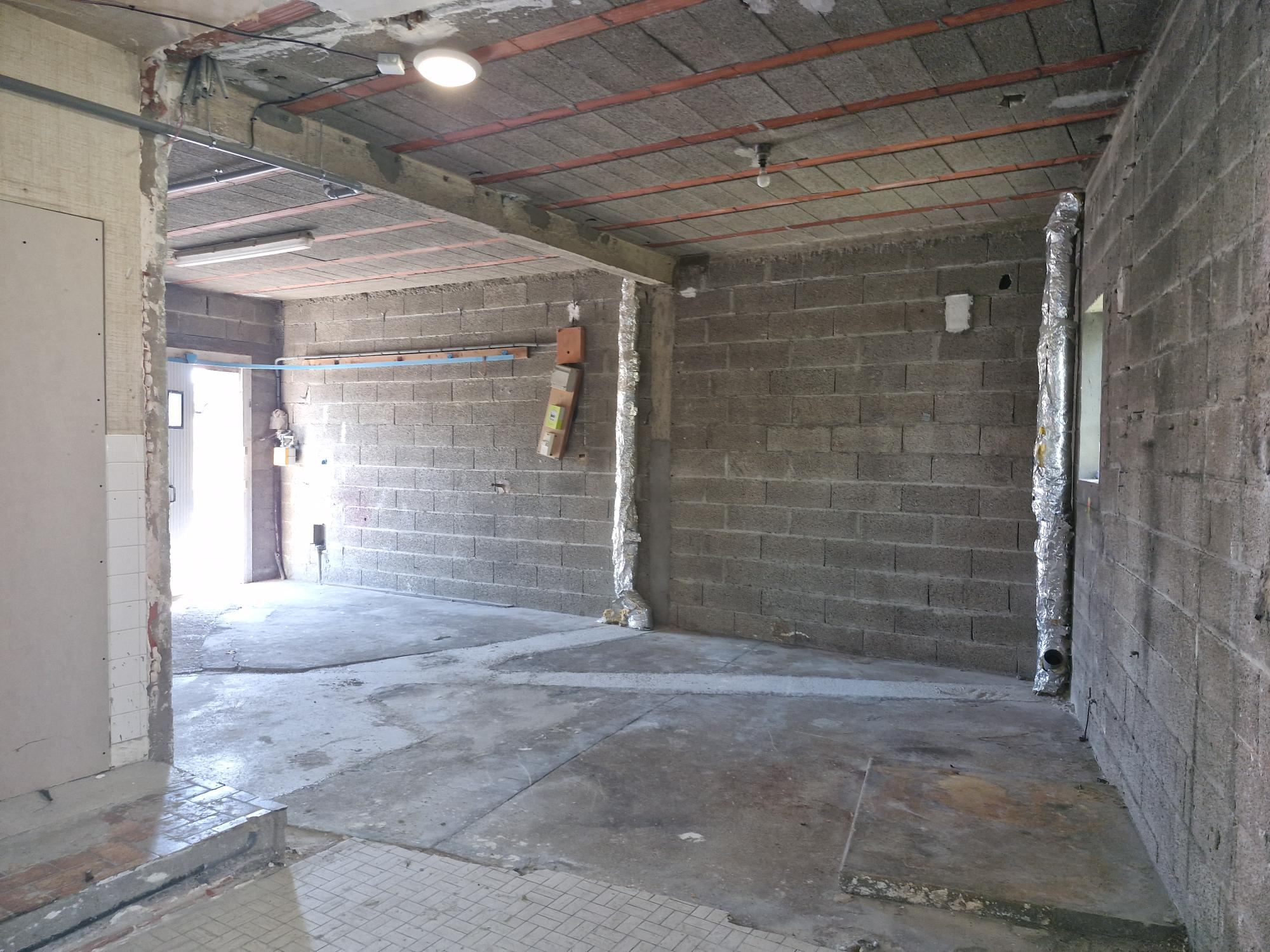 Local commercial à vendre à Lamballe, 87 m² – photo 1 sur 3